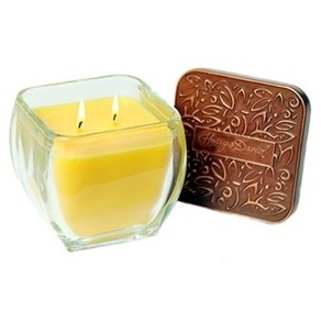 Baked Lemon Bar scented candle from Harry & David